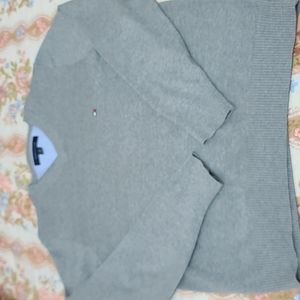 Tommy Hilfiger Grey sweater